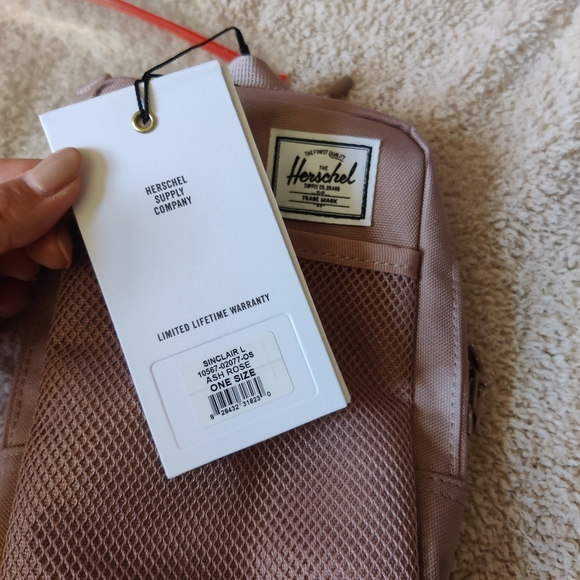 Herschel Sinclair Large Crossbody - Ash Rose - Picture 4 of 4